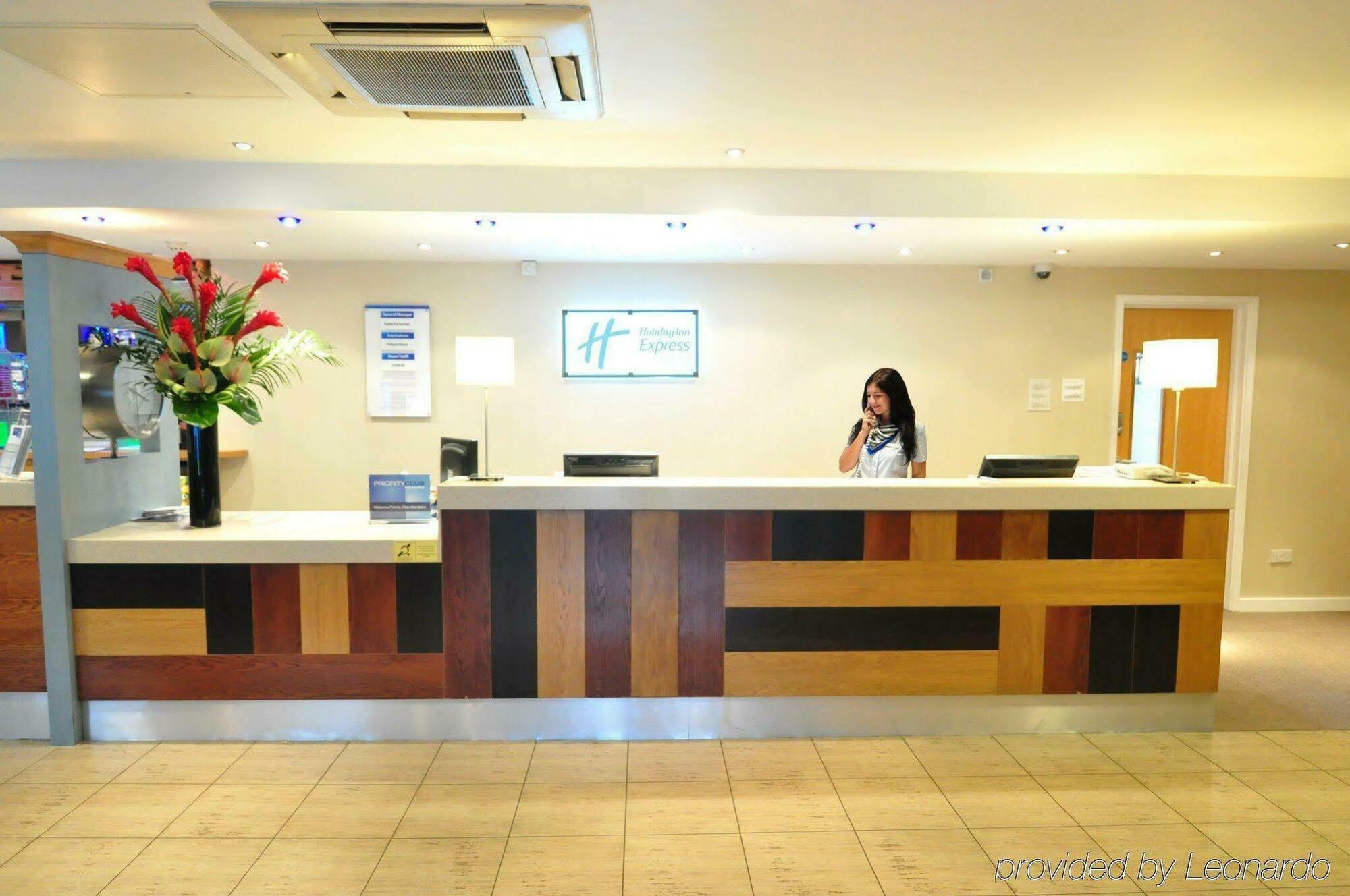 Express Park Royal By Ihg 3* Londres
